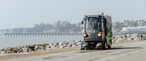 Cleaning the shore